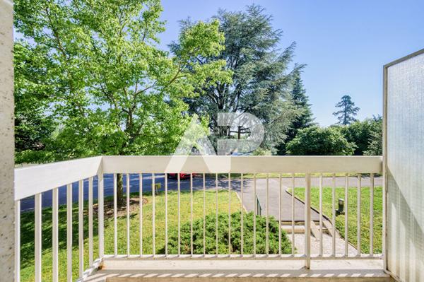 Sèvres Rive Gauche - Appartement avec jardin €465 000 ** - Référence 573-S