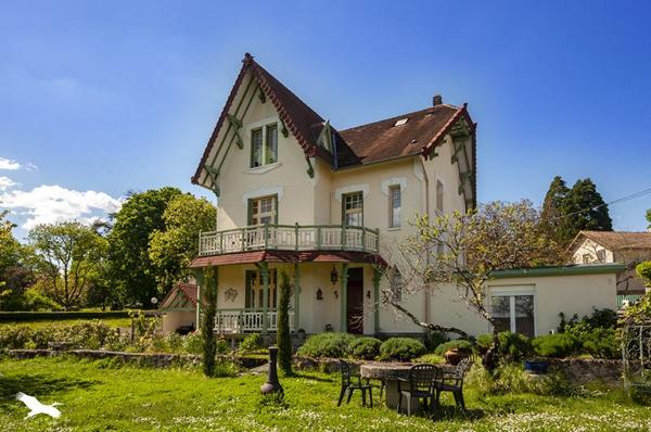 Maison 231 440 € Nontron 10 p 189 m² DPE D
