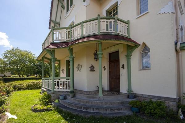 Maison 231 440 € Nontron 10 p 189 m² DPE D