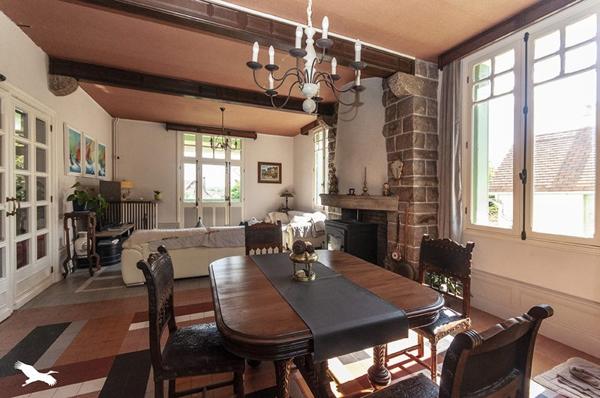 Maison 231 440 € Nontron 10 p 189 m² DPE D