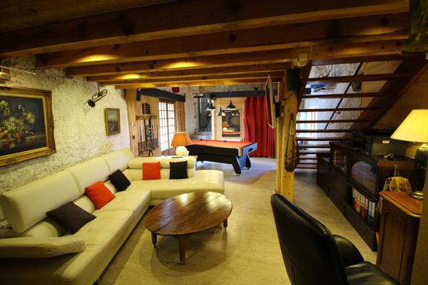 🏡 Maison en pierre pleine de charme – 133 m² – Quintenas