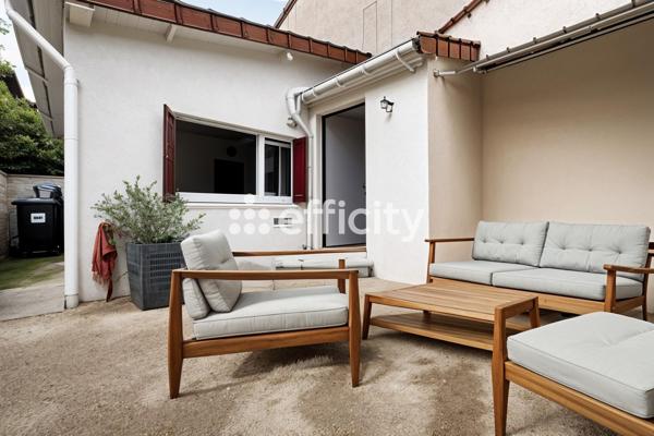Maison
         6 pièces
        - 110 m² Exclusivité 545 000 € *