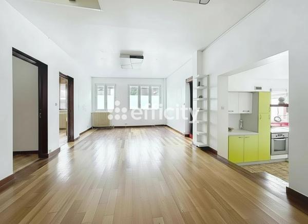 Maison
         6 pièces
        - 110 m² Exclusivité 545 000 € *