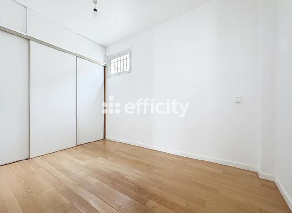 Maison
         6 pièces
        - 110 m² Exclusivité 545 000 € *