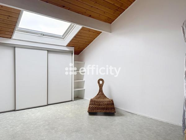 Maison
         6 pièces
        - 110 m² Exclusivité 545 000 € *