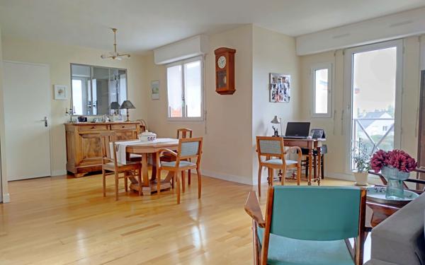 Appartement à vendre    4 pièces • 99 m2 Cholet