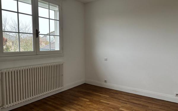 Maison à vendre    4 pièces •  Saint-Junien