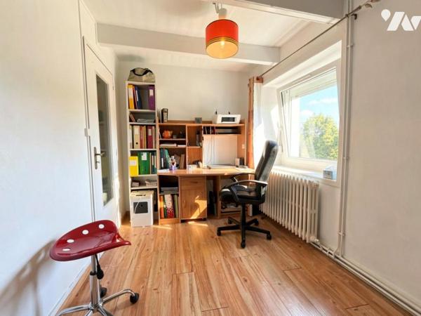 2145 - Saint-Martin-des-Champs — Maison 125 m² + dépendances + hangar — 2 304 m²
