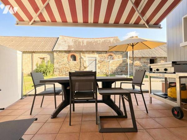 2145 - Saint-Martin-des-Champs — Maison 125 m² + dépendances + hangar — 2 304 m²