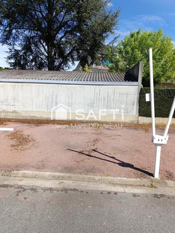 T2 avec cave, garage et place de parking