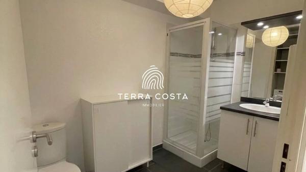 Adorable studio en rez de jardin donnant sur foret