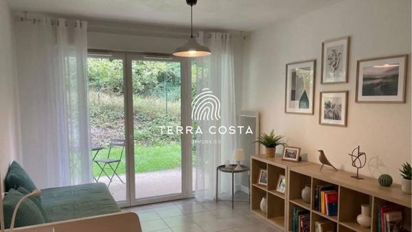 Adorable studio en rez de jardin donnant sur foret