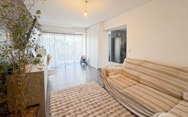 Maison à vendre    4 pièces •  Vias