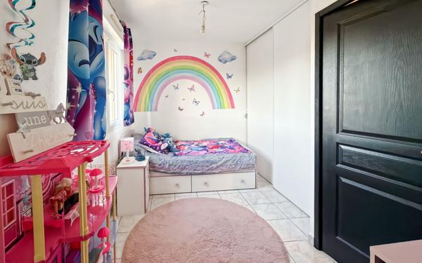 Maison à vendre    4 pièces •  Vias