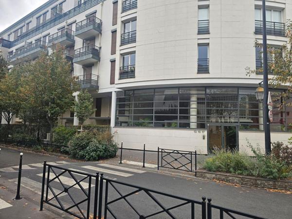 Appartement Courbevoie 3 pièce(s) 63 m2