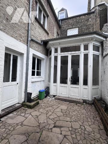 CALAIS MAIRIE - MAISON BOURGEOISE