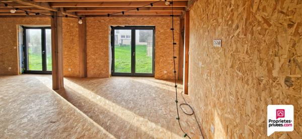 Grand séchoir à tabac à finir de rénover- surface totale de 248 m2