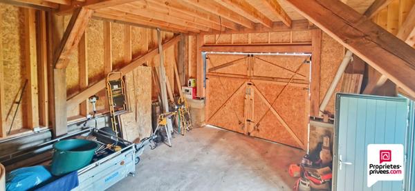 Grand séchoir à tabac à finir de rénover- surface totale de 248 m2