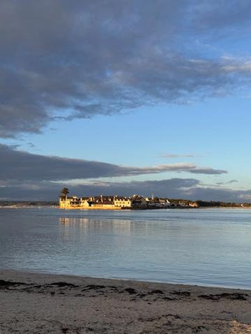Exceptionnel. Appartement 1 chambre pieds dans l'eau Loctudy
