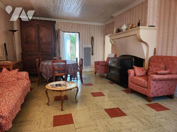 À vendre à Champignol-lez-Mondeville, charmant village situé à seulement 15 km de Bar-sur-Aube ...