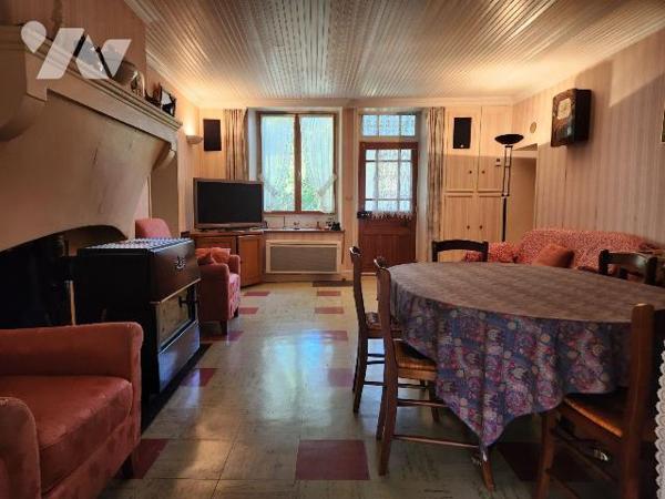 À vendre à Champignol-lez-Mondeville, charmant village situé à seulement 15 km de Bar-sur-Aube ...