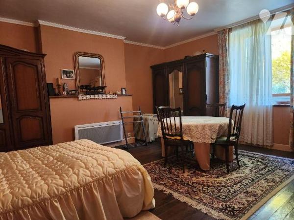 À vendre à Champignol-lez-Mondeville, charmant village situé à seulement 15 km de Bar-sur-Aube ...