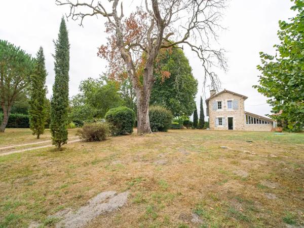 maison 5 pièces 195m² à vendre à Uchacq-et-Parentis