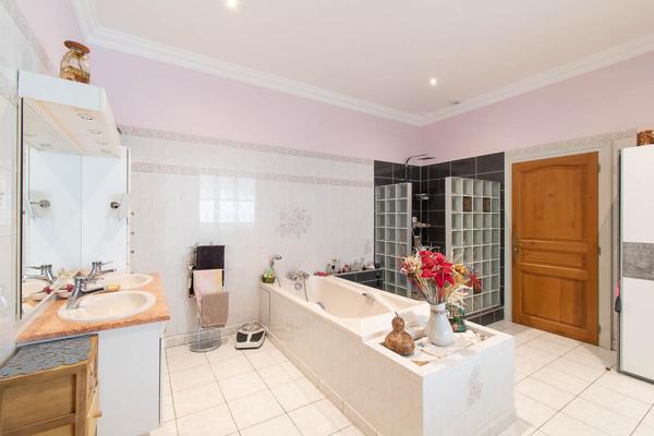 Maison Vierzon 8 pièce(s) 245 m2