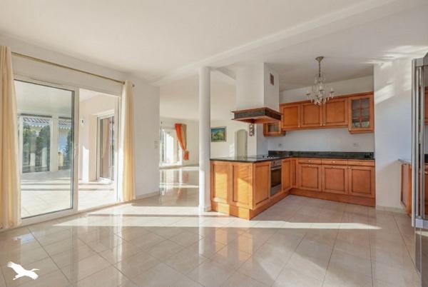 Maison à vendre |  Lanton |  5 pièces | 215 m²