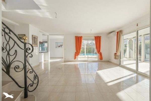 Maison à vendre |  Lanton |  5 pièces | 215 m²