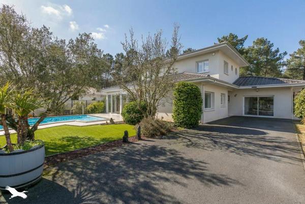 Maison à vendre |  Lanton |  5 pièces | 215 m²