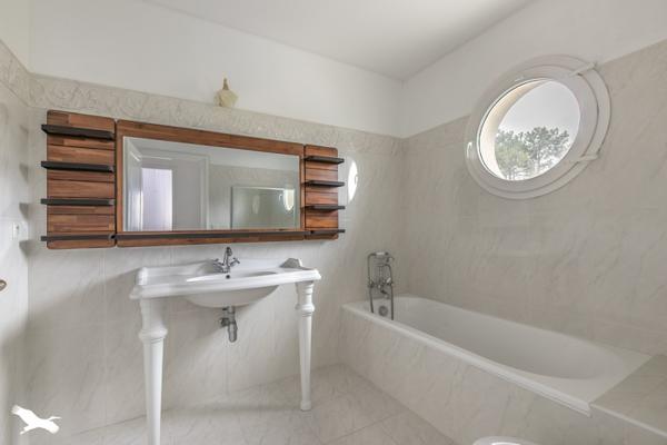 Maison à vendre |  Lanton |  5 pièces | 215 m²