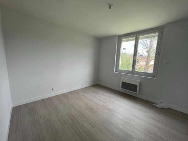 Appartement Carmaux 3 pièce(s) 60 m2