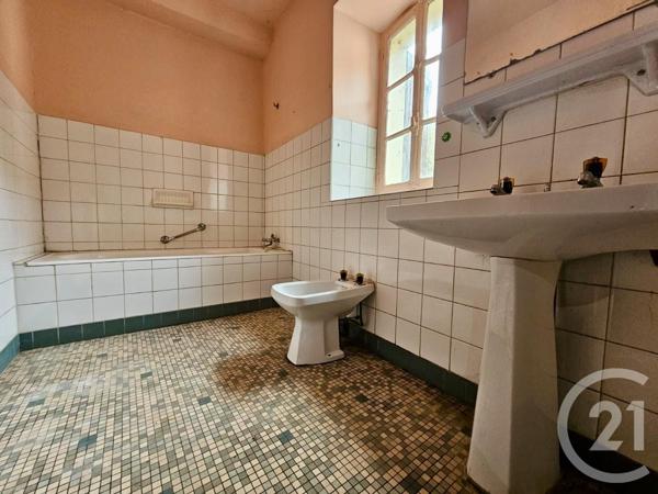 Maison à vendre  4 pièces - 168 m2 LICQ ATHEREY - 64