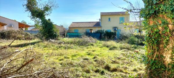 L'Isle-sur-la-Sorgue (84800) MAS A RENOVER ENTIEREMENT