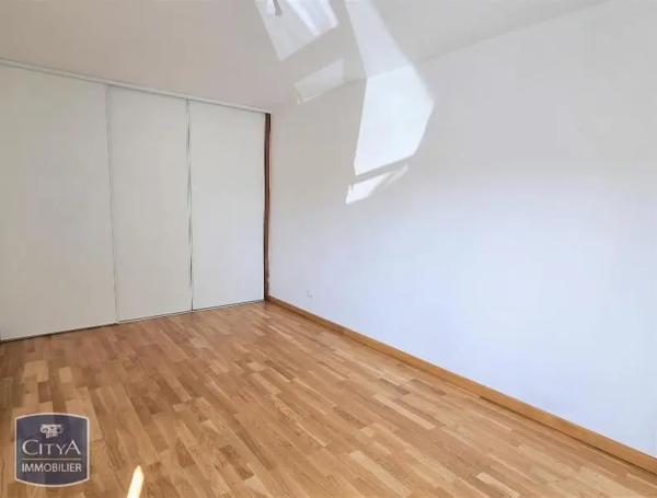 Appartement à louer 4 pièces 87.88m²