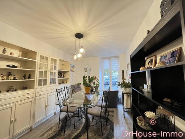 Immeuble à vendre 9 pièces de 206 m²