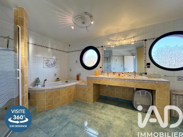 Maison à vendre 10 pièces 250 m² Couilly-Pont-aux-Dames