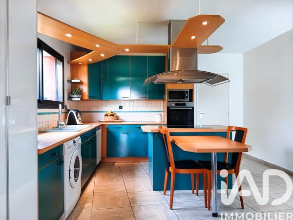 Maison à vendre 10 pièces 250 m² Couilly-Pont-aux-Dames