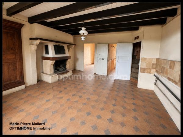 Ensemble immobilier à rénover à SAINT DIZIER LEYRENNE (23)