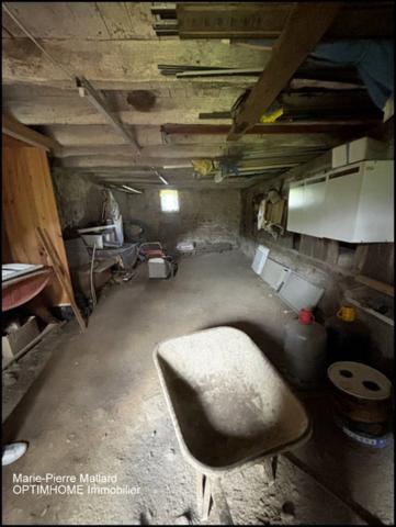 Ensemble immobilier à rénover à SAINT DIZIER LEYRENNE (23)