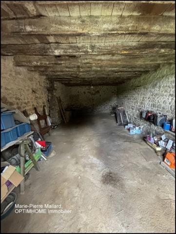 Ensemble immobilier à rénover à SAINT DIZIER LEYRENNE (23)