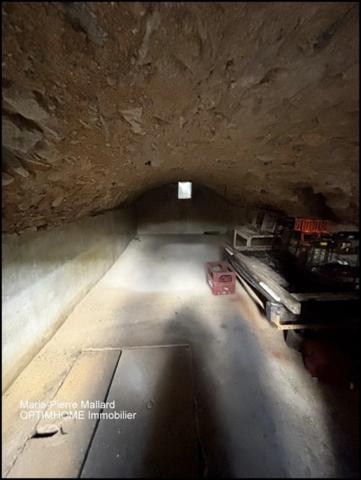 Ensemble immobilier à rénover à SAINT DIZIER LEYRENNE (23)
