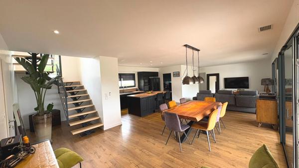 Maison Rouffiac Tolosan 5 pièce(s) 167 m2