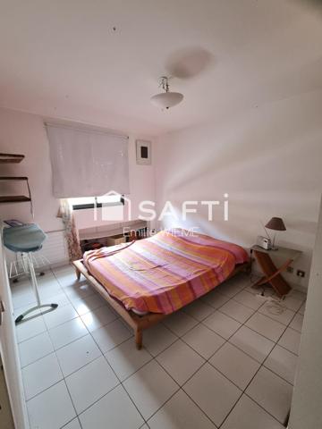 Didier – F2 lumineux avec grande terrasse et vue sur jardins et piscine