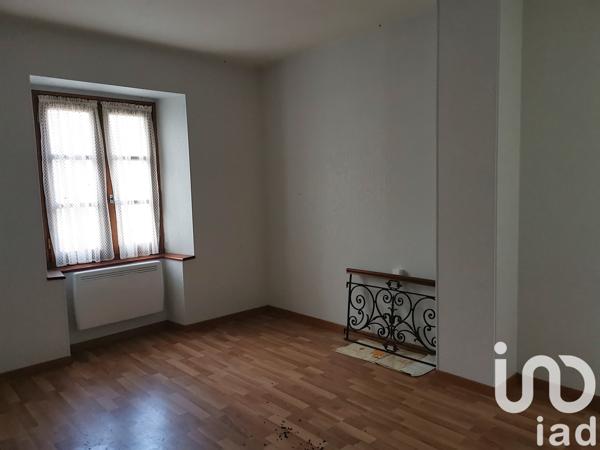 Immeuble à vendre 200 m² Peyrelevade