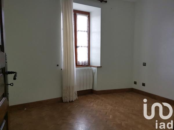 Immeuble à vendre 200 m² Peyrelevade