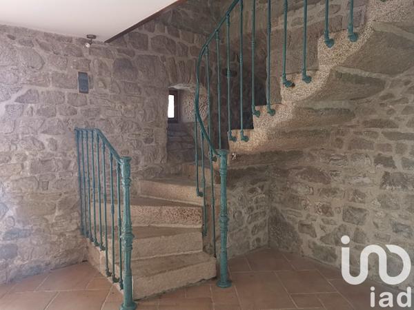 Immeuble à vendre 200 m² Peyrelevade