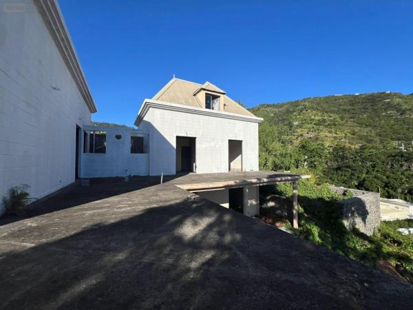 Villa à vendre à Saint-Denis à la Réunion (97400), ref : 97405/166