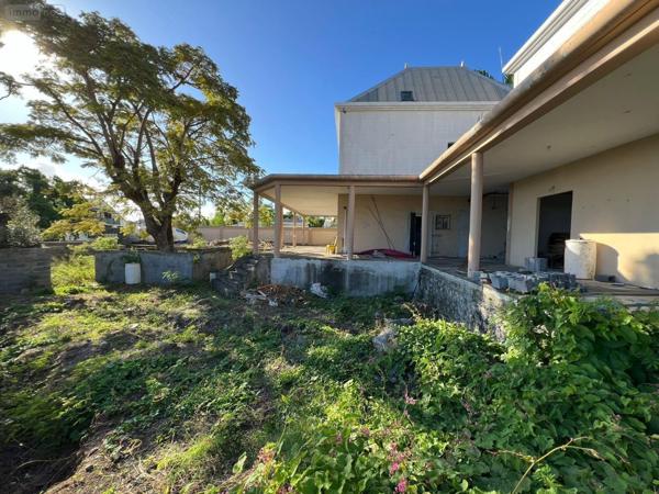 Villa à vendre à Saint-Denis à la Réunion (97400), ref : 97405/166